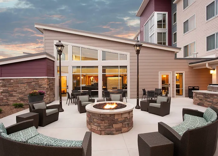 Hotel By Marriott